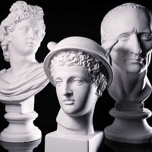 3 rzeźby twarzy wykonane z gipsu polimerowego